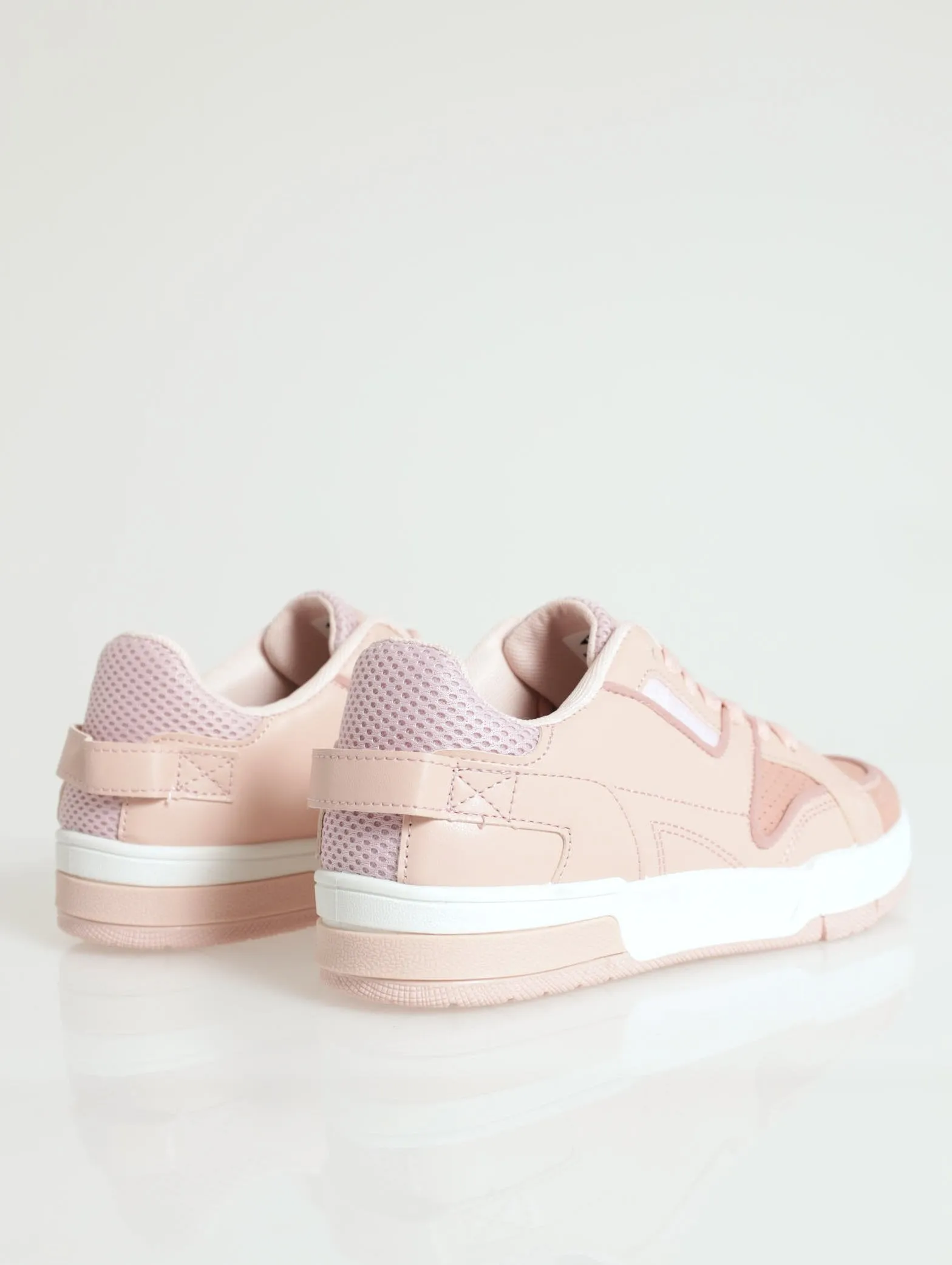 Briggs Panel Lace Up Sneaker - Dusty Rose