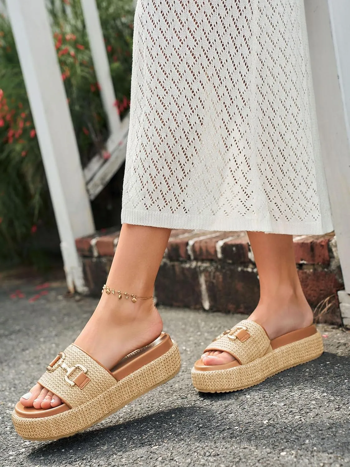 Coutgo Womens Platform Sandals Raffia Espadrilles Metal Chain Slip on Open Toe Cute Beach Slide Sandals