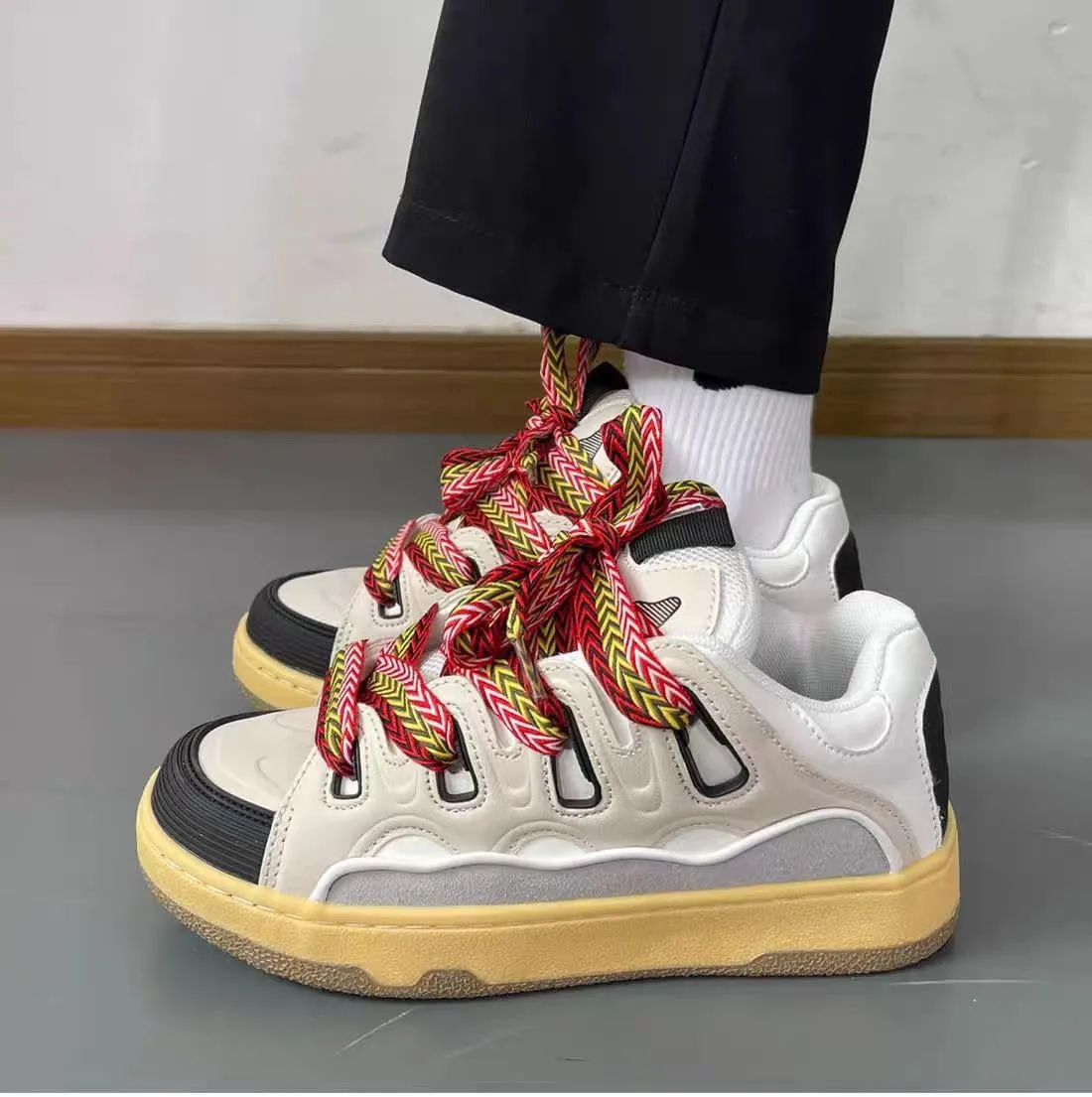 Cute Y2K Shoes Chunky Platform Lace-up Comfy Non Slip Training Skate Sneakers Retro-Inspired Casual Athletic Footwear for Students Women Girls Campus Back to School