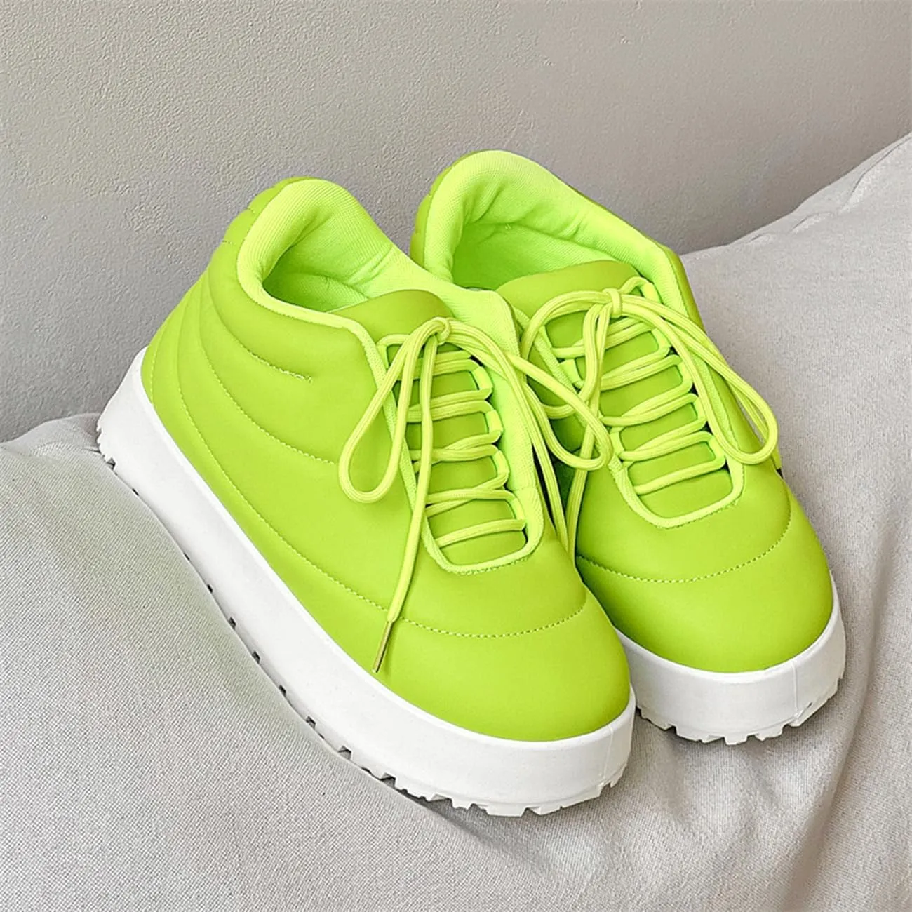 Men's Platform Sneakers Lightweight Comfort Lace Up Skate Shoes Puffy Trendy Casual Shoes