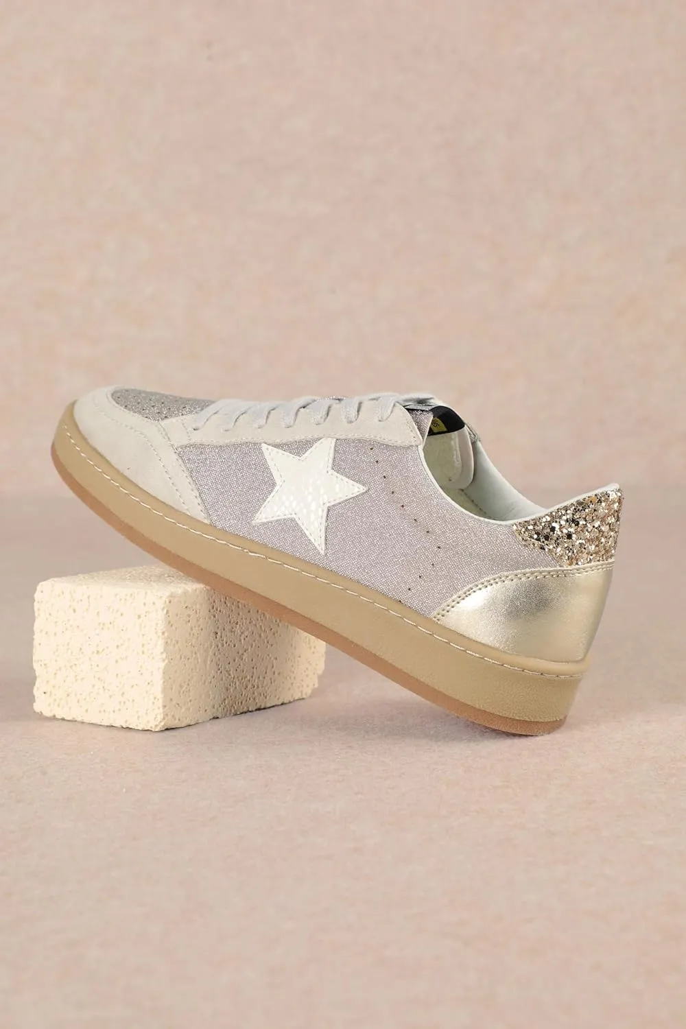 Mi.iM Avery Rubber Sole Lace-up Star Sneakers
