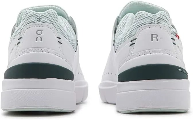On Women's The Roger Advantage Sneakers