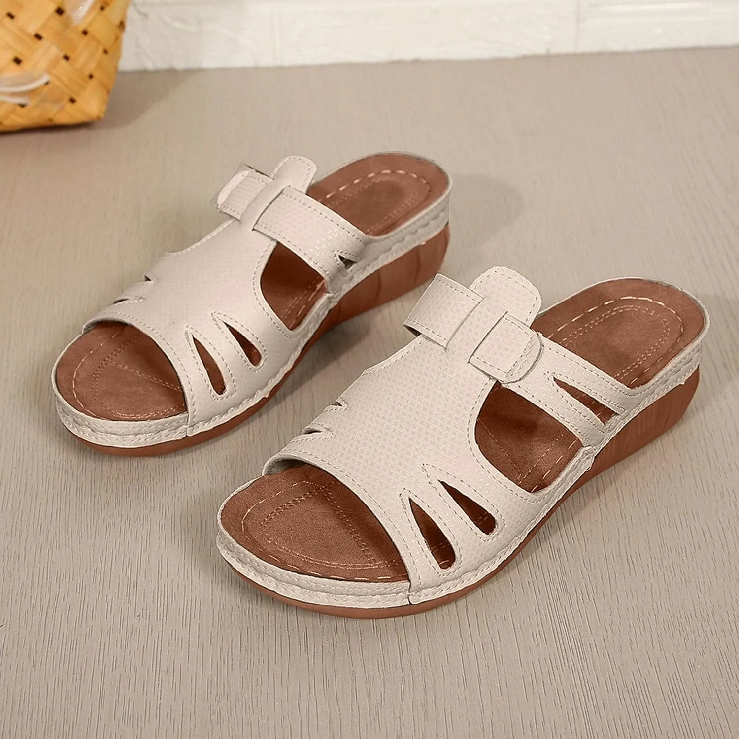 SuanlaTDS Orthopedic Sandals for Women Comfortable Low Heels Open Toe Platform Wedge Walking Shoes Summer Outdoor Dressy Casual Boho Beach Thick Cushion Flat Slip On Slide Sandals