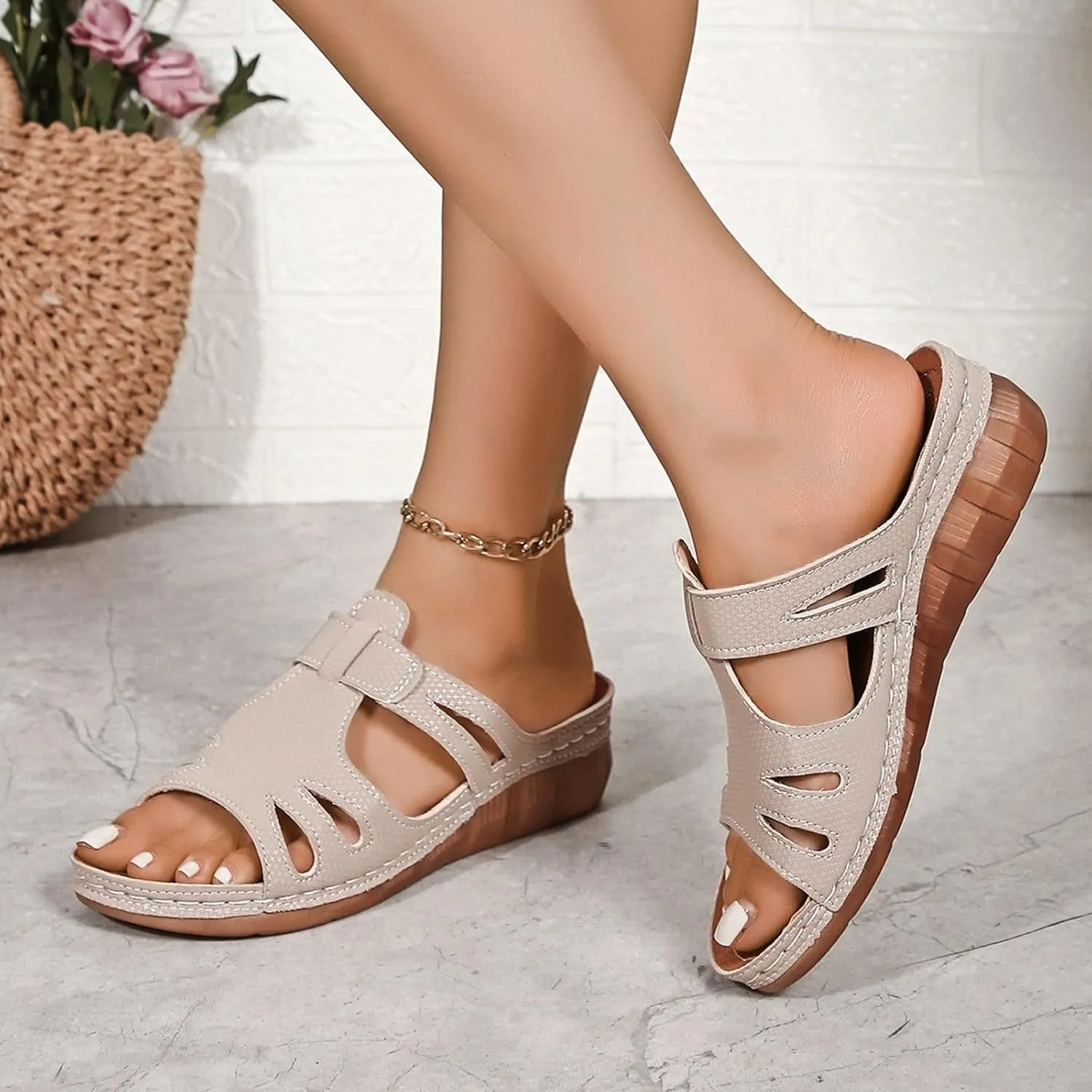 SuanlaTDS Orthopedic Sandals for Women Comfortable Low Heels Open Toe Platform Wedge Walking Shoes Summer Outdoor Dressy Casual Boho Beach Thick Cushion Flat Slip On Slide Sandals