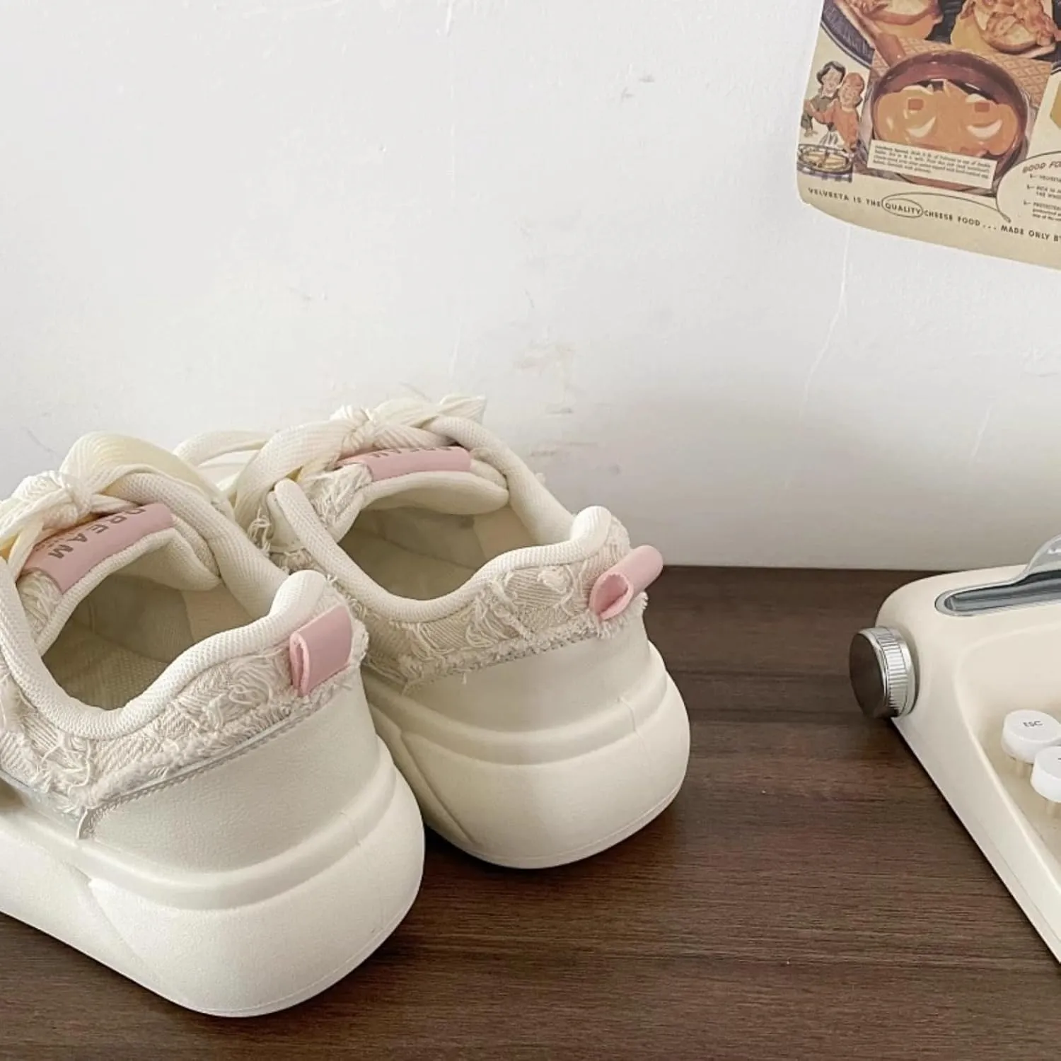 [Vegan Leather] Y2K Sneakers Cute Star-Embellished Platform Vegan Leather 2-Inch Height Boost & Cushioned Comfort   Trendy Streetwear Shoes for Everyday Wear