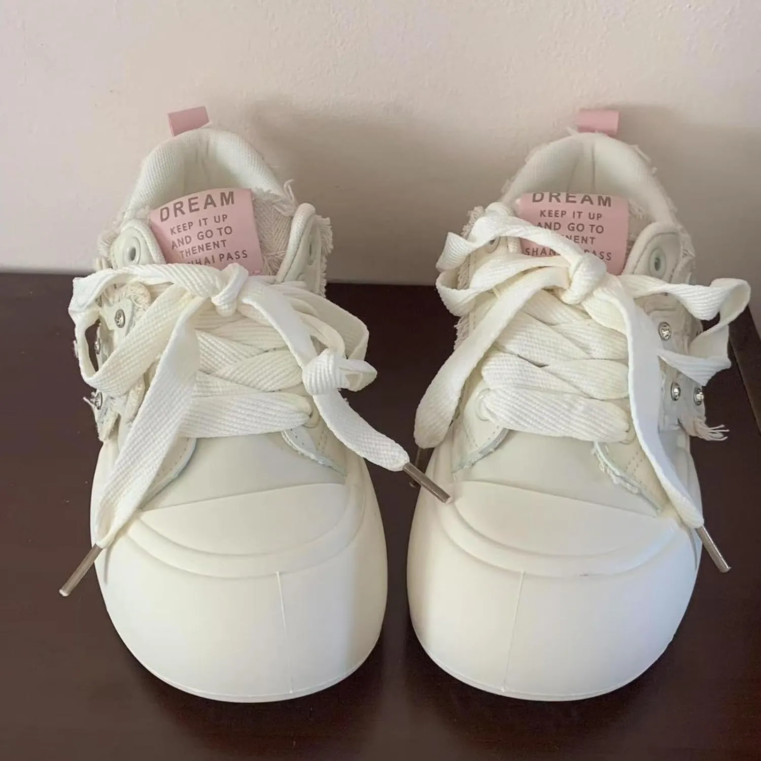 [Vegan Leather] Y2K Sneakers Cute Star-Embellished Platform Vegan Leather 2-Inch Height Boost & Cushioned Comfort   Trendy Streetwear Shoes for Everyday Wear