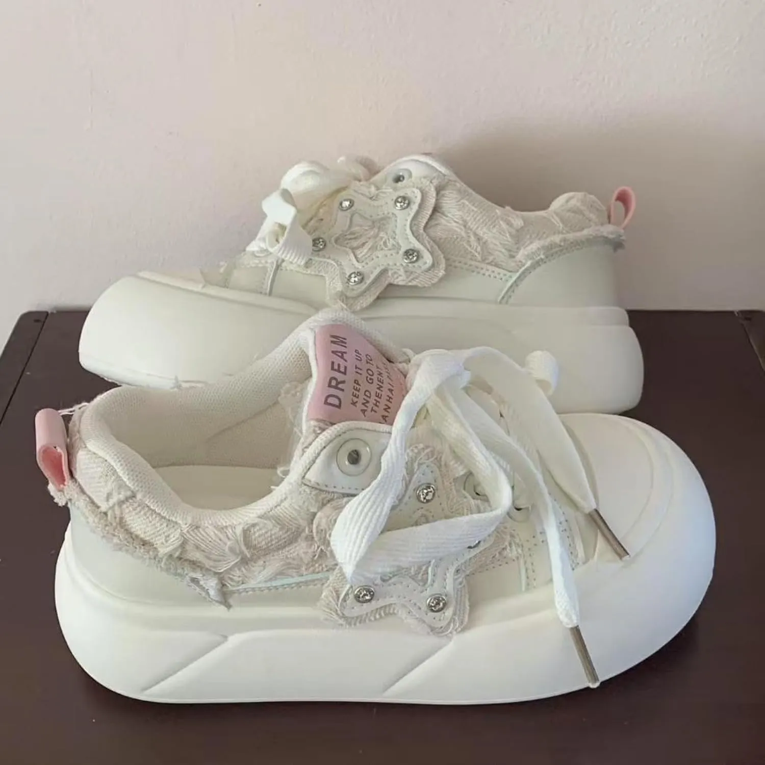[Vegan Leather] Y2K Sneakers Cute Star-Embellished Platform Vegan Leather 2-Inch Height Boost & Cushioned Comfort   Trendy Streetwear Shoes for Everyday Wear