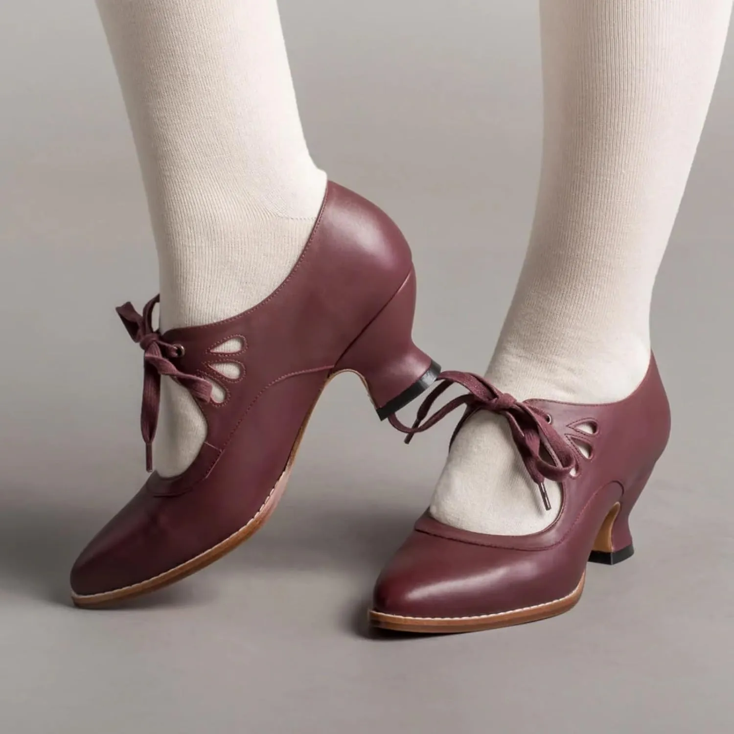 Women's Chunky Heel Lace Up Oxfords Pointed Toe Mid Chunky Heel Brogues Casual Saddle Shoes Comfortable Wingtip High Heel Pumps Shoes