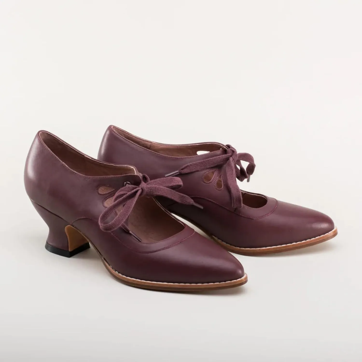 Women's Chunky Heel Lace Up Oxfords Pointed Toe Mid Chunky Heel Brogues Casual Saddle Shoes Comfortable Wingtip High Heel Pumps Shoes