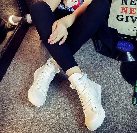 Women's Comfort High Top Canvas Sneakers - Preppy Solid Casual Lace-Ups