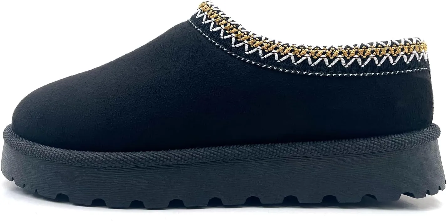 Women's platform slippers.Genuine Suede Fuzzy Cozy Mini Boots,Ideal for Indoor and Outdoor.Warm short ankle boots.The shoe size runs small,please order one size up.